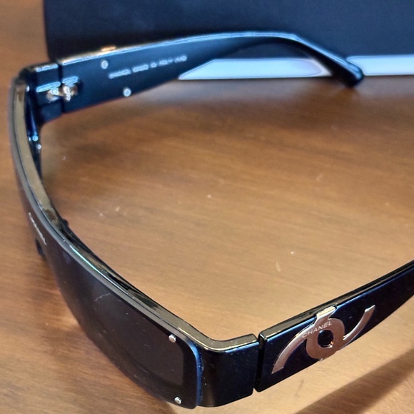 NWT CHANEL Womens Branded Wrap Black Sunglasses - Picture 7 of 10